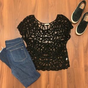Hinge Crochet Lace Top